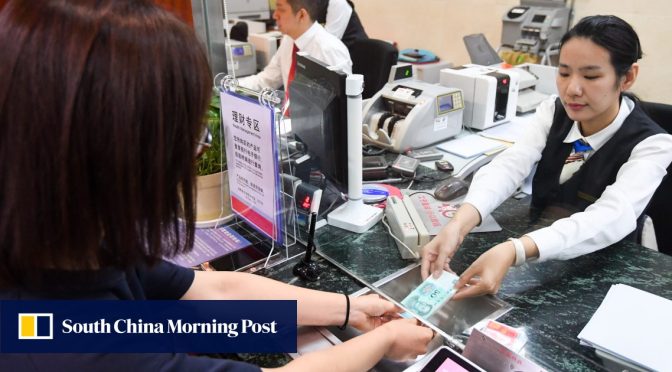 Bank-bank China memotong gaji, membatalkan bonus di tengah perlambatan ekonomi dan perombakan keuangan Beijing